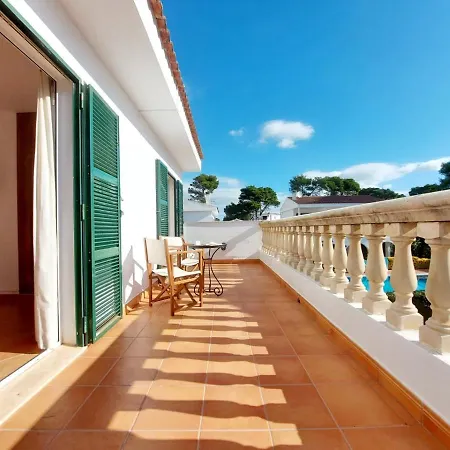 Semesterbostad Xenia *